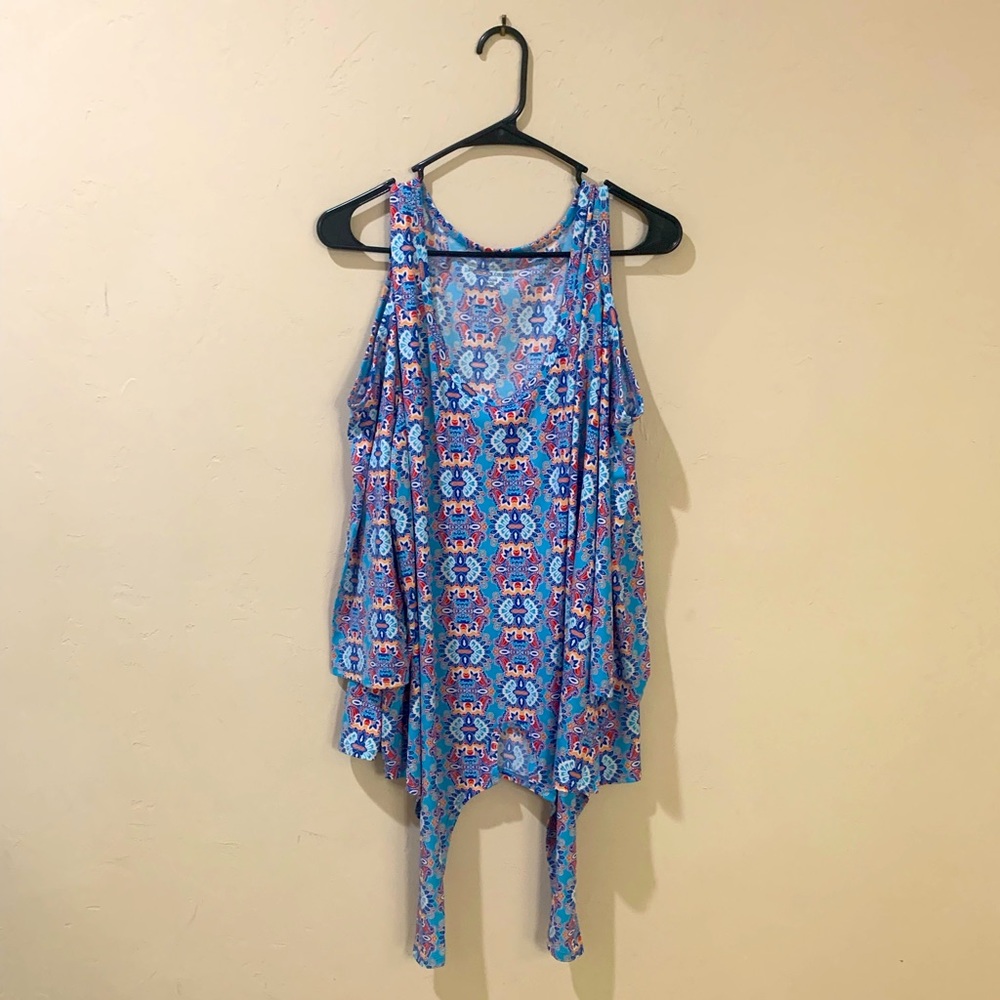 Multicolored sleeveless tank blouse.